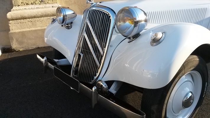 Location mariage voiture ancienne Traction Citroën Isère Grenoble Bourgoin Romans Rhône-Alpes Chambéry Lyon Valence