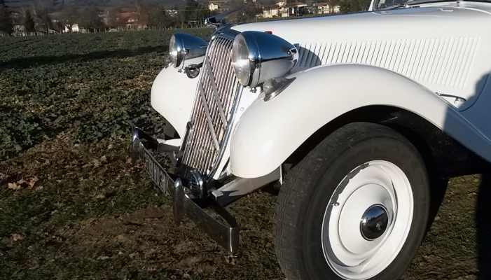Location mariage voiture ancienne Traction Citroën Isère Grenoble Bourgoin Romans Rhône-Alpes Chambéry Lyon Valence